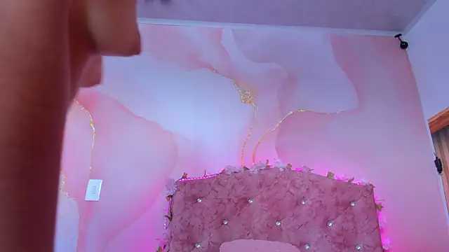 Khassia f32 online show from March 10, 2025, 5:07 pm