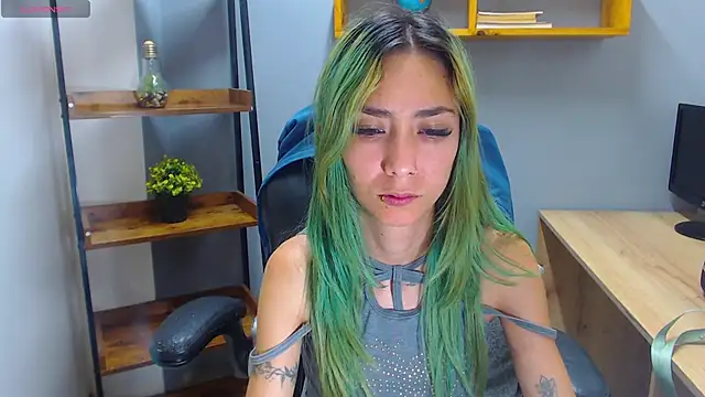 Erika Stevens online show from November 8, 2025, 12:14 am