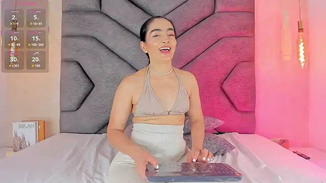 Liinda Saenz online show from July 4, 2026, 11:27 am