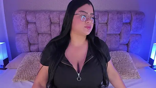 Emilyboobss online show from March 5, 2026, 4:31 am