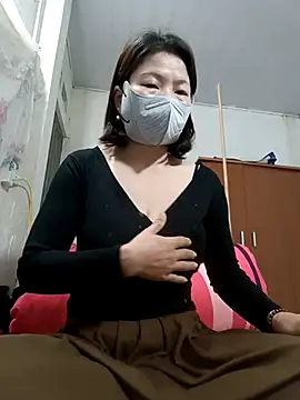 Snapshot of Anna_Toy19 chatting on March 6, 2025, 1:05 am Anna Toy19 online show from March 6, 2025, 1:05 am