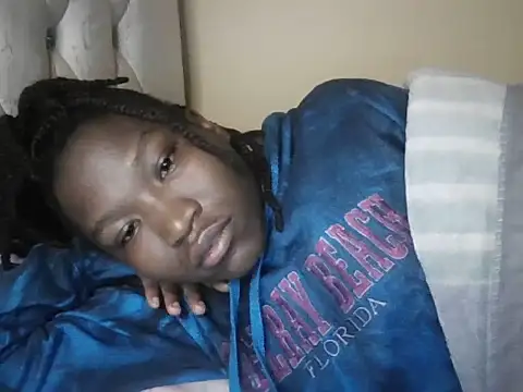 Snapshot of just_nala chatting on July 12, 2026, 1:17 am just nala online show from July 12, 2026, 1:17 am