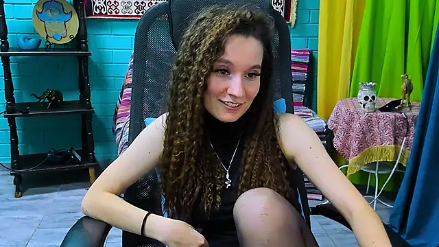 Miss Barbara  online show from March 13, 2025, 3:39 pm