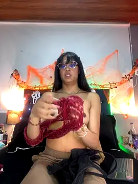 valentinabaez online show from October 29, 2025, 8:41 pm