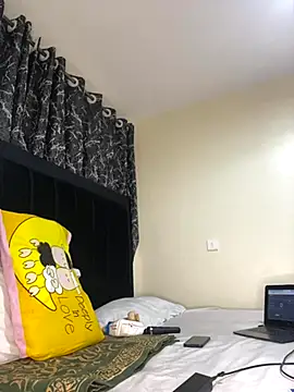 Snapshot of Sexy_barb2 chatting on October 13, 2025, 12:18 pm Sexy barb2 online show from October 13, 2025, 12:18 pm