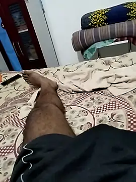 findmemylove online show from October 15, 2025, 4:48 pm