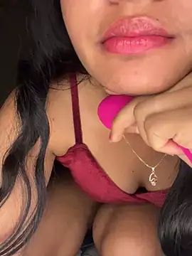 Sexy-Varsha online show from February 6, 2025, 1:21 pm