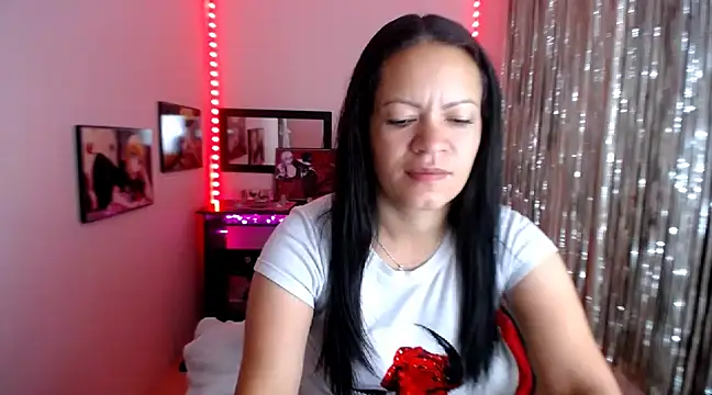 Cristal w online show from March 18, 2025, 12:17 pm
