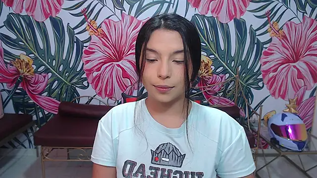 Small naughty  online show from May 4, 2026, 1:14 pm