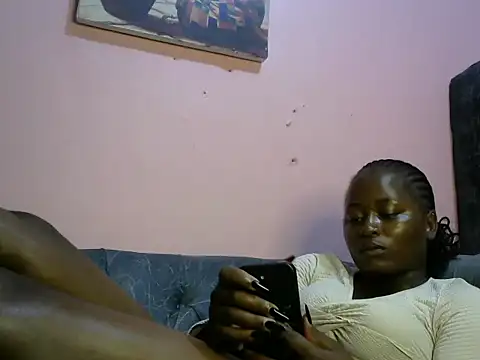 Snapshot of slender-qwene chatting on January 18, 2026, 3:26 pm slender-qwene online show from January 18, 2026, 3:26 pm