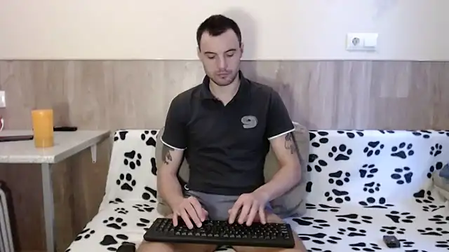 28nick28 online show from February 6, 2025, 7:45 am