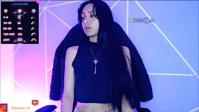 lilylouisee online show from February 10, 2026, 5:45 pm