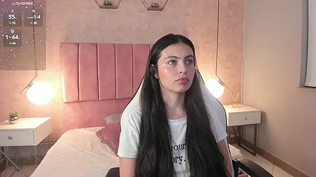 magic fernanda online show from February 25, 2025, 9:58 pm