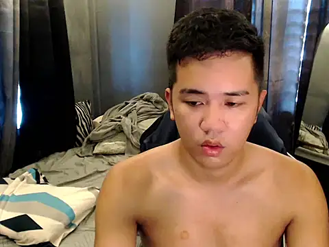 xgregor07 online show from October 12, 2025, 5:53 am