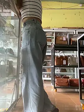 Rosa 998 online show from November 4, 2025, 2:04 am