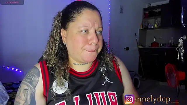 mariana maze online show from October 19, 2025, 5:43 am