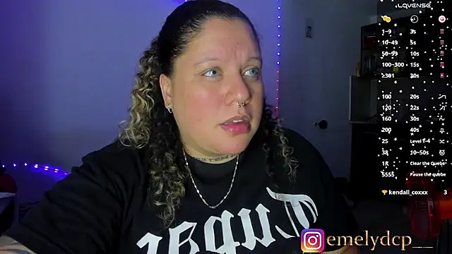 mariana maze online show from October 27, 2025, 4:24 am