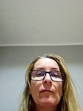 Steffi45 online show from December 2, 2025, 1:35 pm