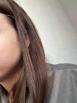 ellie ssexy online show from October 8, 2025, 4:14 am