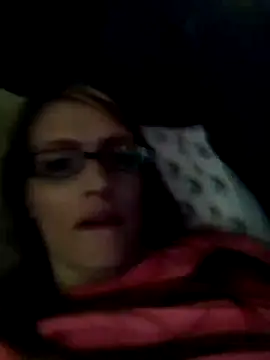 Snapshot of beelzebubblesxo chatting on September 25, 2025, 2:06 am beelzebubblesxo online show from September 25, 2025, 2:06 am