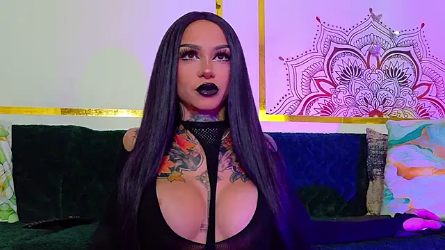 PandoraVolkov online show from November 26, 2025, 7:47 pm