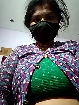 Snapshot of Hotmohni chatting on January 5, 2025, 11:12 pm Hotmohni online show from January 5, 2025, 11:12 pm