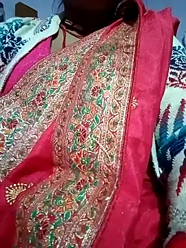 Snapshot of Hotmohni chatting on December 31, 2024, 10:15 am Hotmohni online show from December 31, 2024, 10:15 am