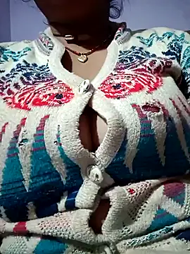 Snapshot of Hotmohni chatting on January 14, 2025, 2:22 pm Hotmohni online show from January 14, 2025, 2:22 pm