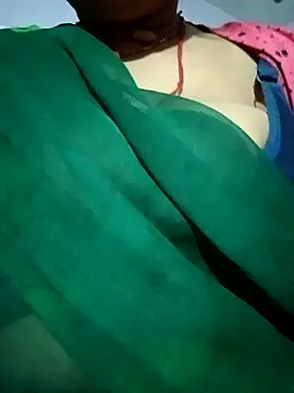 Snapshot of Hotmohni chatting on January 2, 2025, 2:57 pm Hotmohni online show from January 2, 2025, 2:57 pm