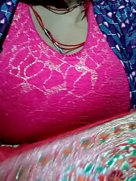 Snapshot of Hotmohni chatting on January 1, 2025, 12:32 am Hotmohni online show from January 1, 2025, 12:32 am