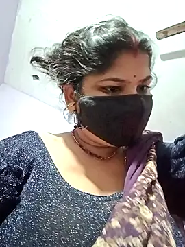 Snapshot of Hotmohni chatting on February 5, 2025, 12:53 am Hotmohni online show from February 5, 2025, 12:53 am