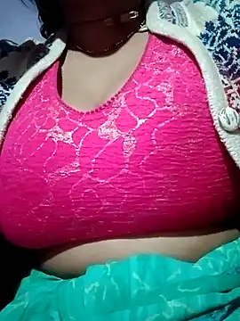 Snapshot of Hotmohni chatting on January 14, 2025, 10:27 am Hotmohni online show from January 14, 2025, 10:27 am