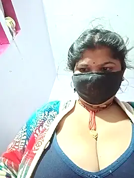 Snapshot of Hotmohni chatting on February 8, 2025, 10:29 pm Hotmohni online show from February 8, 2025, 10:29 pm