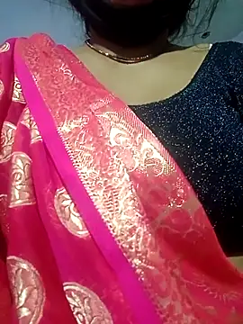 Snapshot of Hotmohni chatting on March 10, 2025, 10:45 pm Hotmohni online show from March 10, 2025, 10:45 pm