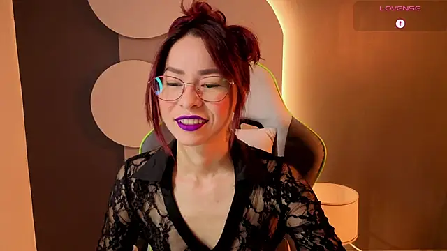 Snapshot of rosse_98_ chatting on May 19, 2026, 2:24 pm rosse 98 online show from May 19, 2026, 2:24 pm
