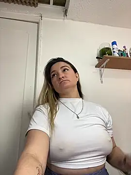 antonella87 online show from October 14, 2025, 9:04 pm