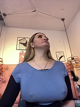 antonella87 online show from May 30, 2026, 10:37 pm
