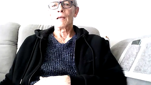 Snapshot of berfri chatting on March 1, 2026, 12:16 pm berfri online show from March 1, 2026, 12:16 pm