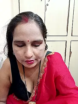 Snapshot of reemacouple007 chatting on September 30, 2025, 5:08 pm reemacouple007 online show from September 30, 2025, 5:08 pm