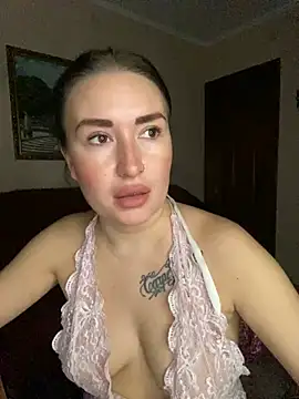 Snapshot of Roxana_Bell chatting on February 7, 2026, 1:19 pm Roxana Bell online show from February 7, 2026, 1:19 pm