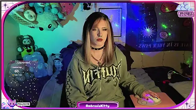 Snapshot of AmbrosiaKitty chatting on May 7, 2026, 7:23 am AmbrosiaKitty online show from May 7, 2026, 7:23 am