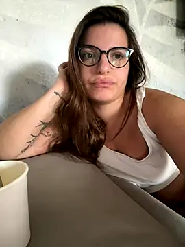 Snapshot of Coupleorny chatting on October 21, 2025, 1:10 pm Coupleorny online show from October 21, 2025, 1:10 pm