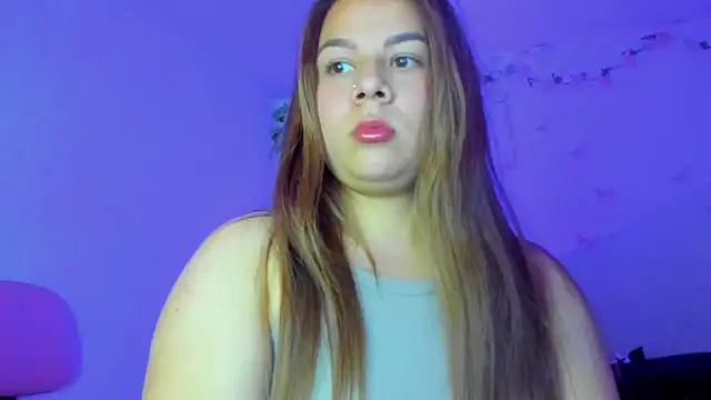 little tifanny82 online show from March 4, 2026, 2:25 pm