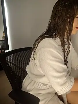 tata laima   online show from October 20, 2025, 1:44 pm