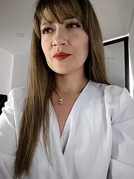 tata laima   online show from November 4, 2025, 1:26 pm