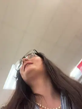 urpuppymoon online show from March 5, 2026, 7:21 pm