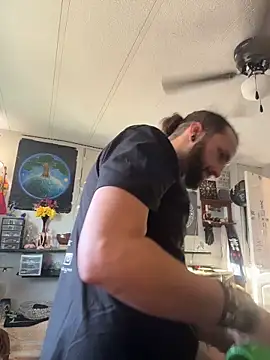 Snapshot of BobbyQ29 chatting on February 24, 2026, 12:11 am BobbyQ29 online show from February 24, 2026, 12:11 am