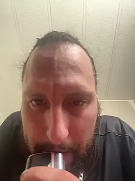 Snapshot of BobbyQ29 chatting on February 6, 2026, 11:56 pm BobbyQ29 online show from February 6, 2026, 11:56 pm