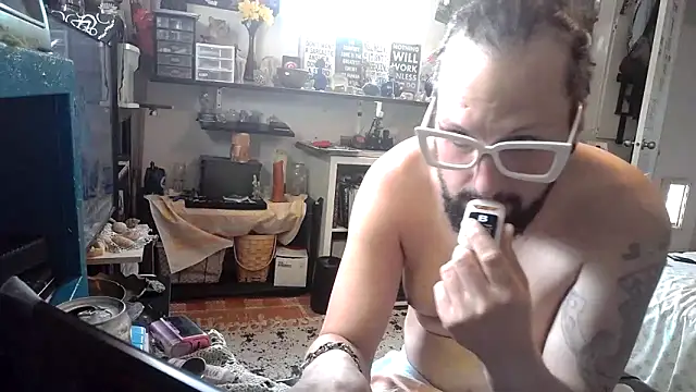 BobbyQ29 online show from March 31, 2026, 4:42 pm