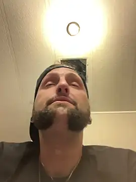 BobbyQ29 online show from July 19, 2026, 5:27 am
